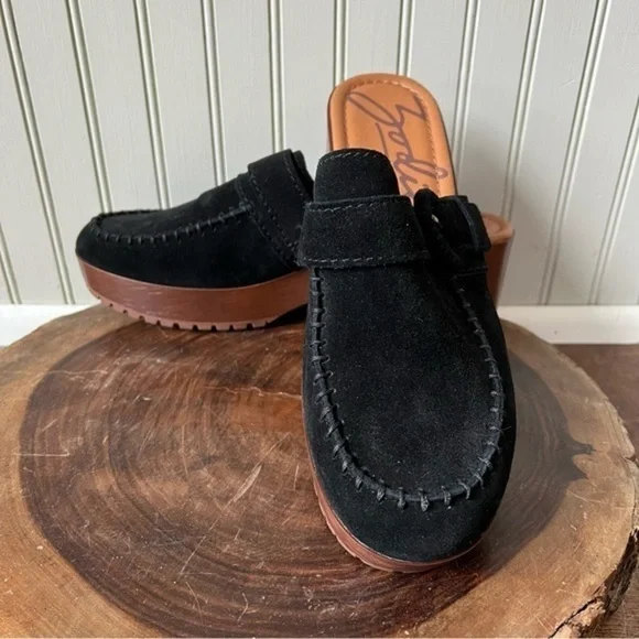 Zodiac Raine Suede Black Wood Heel Slip On Clog Mules - Picture 2 of 9